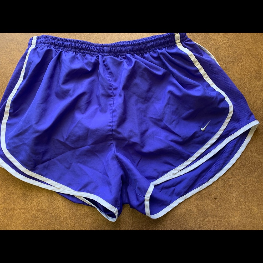 Women’s Nike Dry Fit Shorts Size L